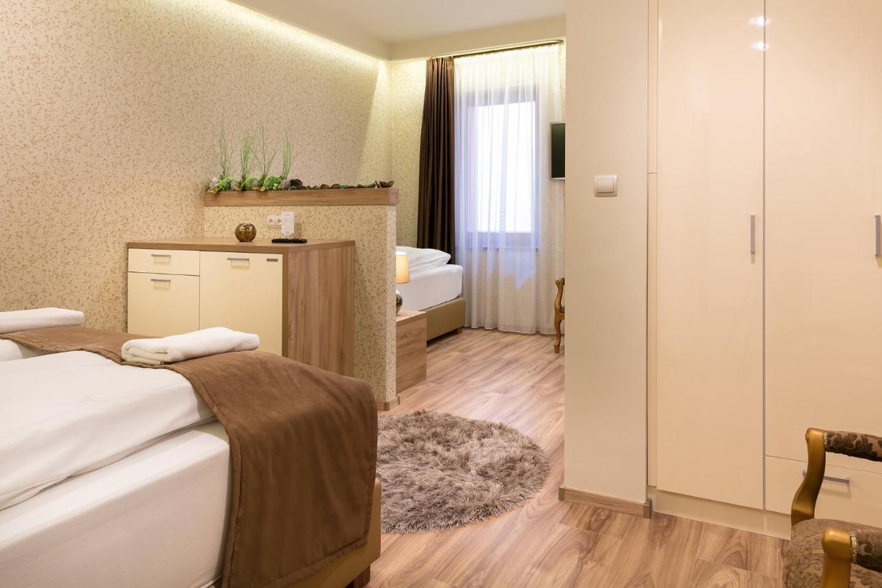 Foter Rezidencia 3 Apartment Gyor Exterior photo